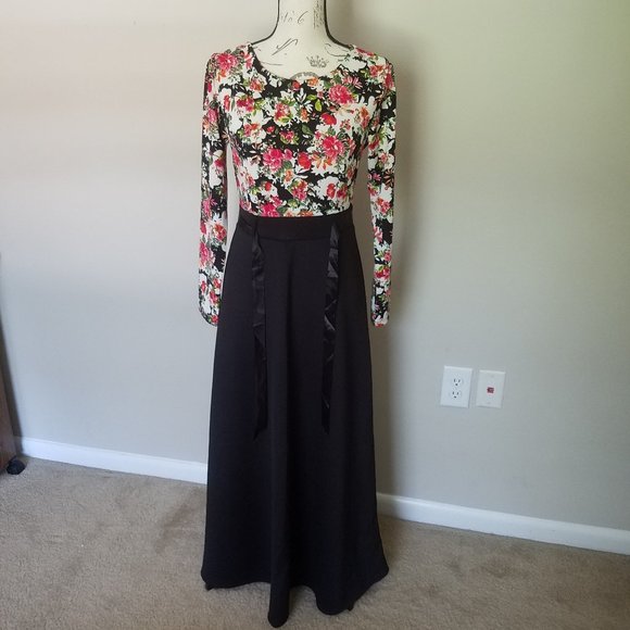 Floral Maxi Dress - Picture 1 of 6